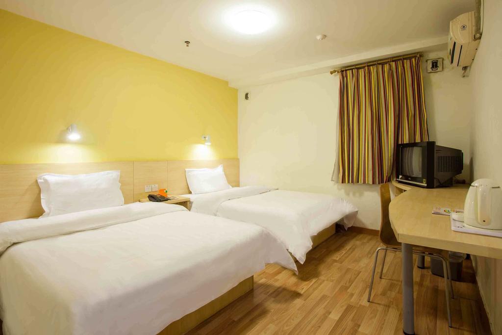 7Days Inn Changsha Wuyi Avenue Yunajialing Metro Station חדר תמונה