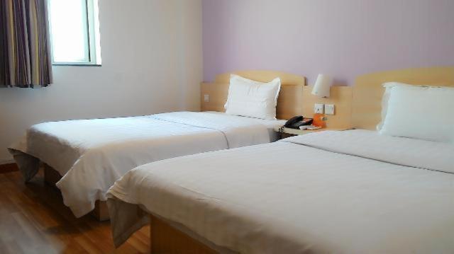 7Days Inn Changsha Wuyi Avenue Yunajialing Metro Station מראה חיצוני תמונה