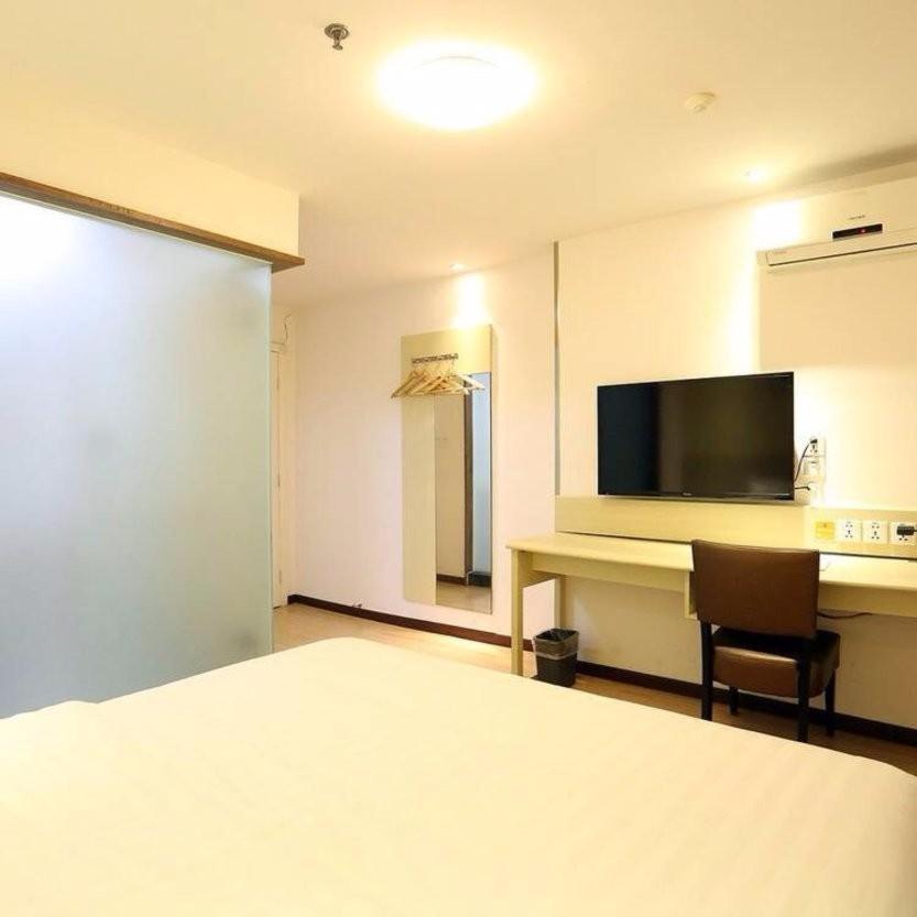 7Days Inn Changsha Wuyi Avenue Yunajialing Metro Station מראה חיצוני תמונה